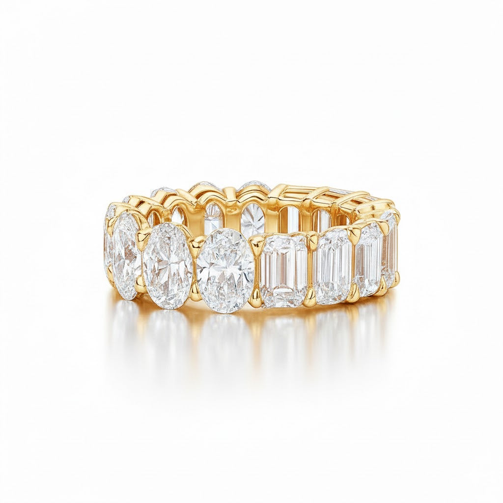 Oval Cut Natural Diamond Rings
