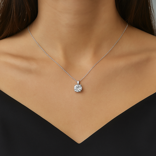 EVALYN | 2.77 Ct Round Diamond Pendant in 14K White Gold