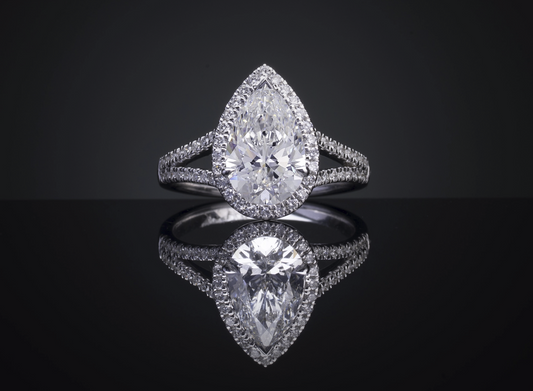 Split Shank Pear 3.7ct 14K YELLOW GOLD